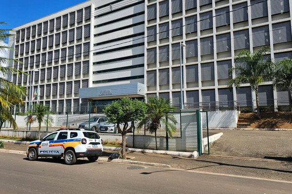 Defesa de professor suspeito de abusar de crianças nega as acusações e esclarece que não houve prisão