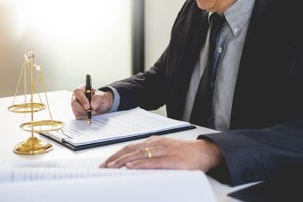 Empresa é condenada por obrigar trabalhador a registrar descanso sem que ele tivesse intervalo