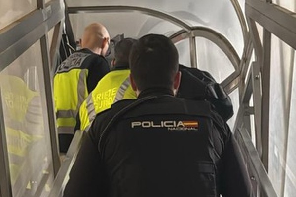 Espanha extradita brasileiro de Carmo do Paranaíba procurado por tráfico de drogas e associação para o tráfico