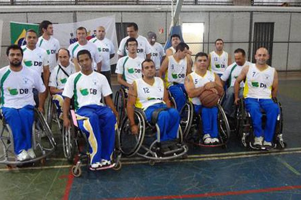 Equipe de Basquete em Cadeira de Rodas lidera a 1ª fase do Campeonato Mineiro