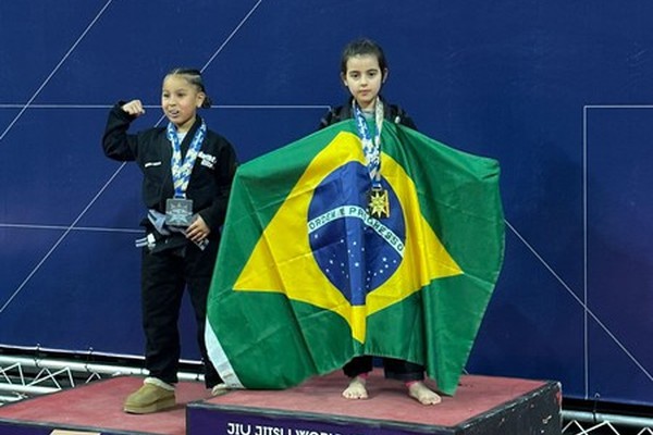 Garotinha patense conquista duas medalhas de ouro em campeonato de jiu-jitsu nos Estados Unidos