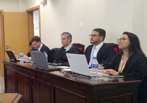 Acusado de participação em assassinato é absolvido do crime, mas é condenado por porte de arma de fogo