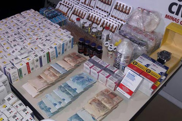 Polícia de Araxá encontra distribuidora de anabolizantes que eram vendidos pelo WathsApp
