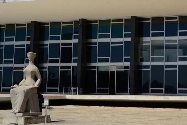 No STF, servidor diz que governo Bolsonaro tentou ligar Lula a facção