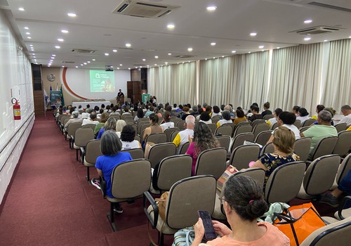 UNIPAM lança projeto gratuito de incentivo à leitura para maiores de 50 anos; inscrições abertas