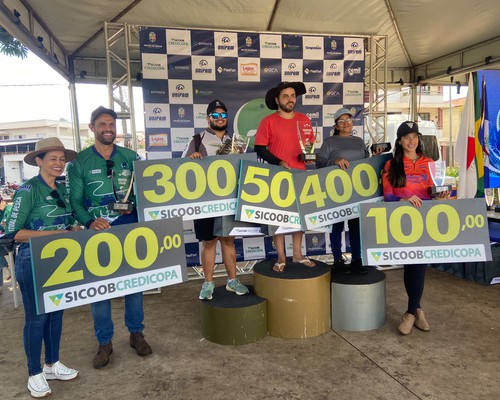 Festival de Pesca reúne centenas de famílias e tem até pão de queijo usado como isca em Patos de Minas