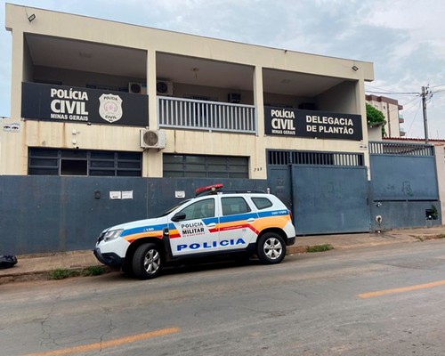 Filha é presa após ameaçar pais idosos e descumprir medida protetiva no Bairro Aurélio Caixeta