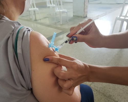 De 7 pacientes em UTIs de Patos de Minas, apenas 1 está com vacinação completa
