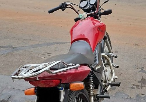 PM recupera motocicleta furtada e apreende adolescente de 16 anos em Patos de Minas