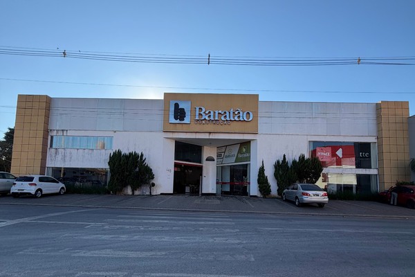 Baratão lança promoção com 10% de desconto à vista ou 10 vezes no cartão