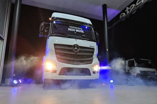 Prodoeste Mercedes Patos de Minas promove o lançamento do novo caminhão Axor