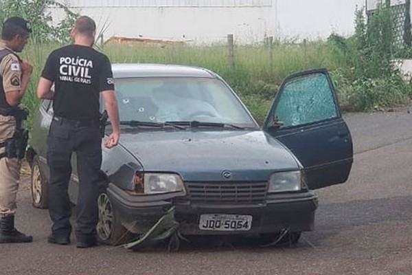 Homem é perseguido e assassinado com vários tiros dentro do carro em Patos de Minas