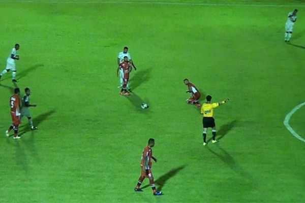 Mamoré fica no empate em 0 a 0 contra o Uberaba e se complica no Mineiro do Módulo II; Veja os lances