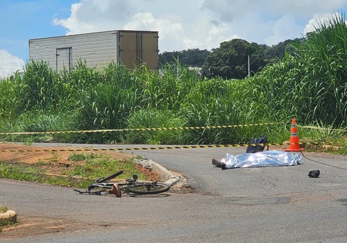 Ciclista morre em grave acidente com caminhão no chamado Trevo da Escola Agrícola