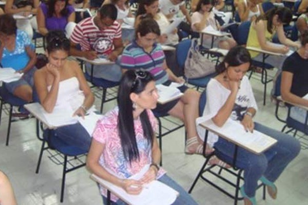 Instituto Máximo – Patos de Minas promove exame de bolsas 2015