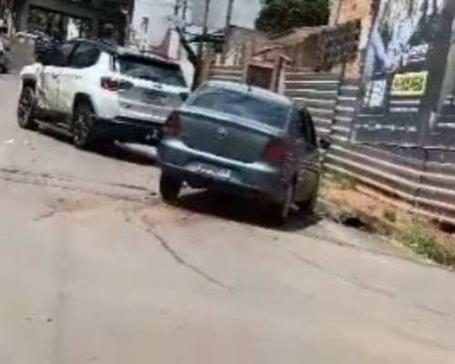 Acidente com carro na contramão deixa duas pessoas feridas em Patos de Minas