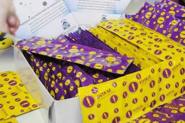Saúde vai distribuir 15 mil preservativos e terá ponto de atendimento no Carnaval