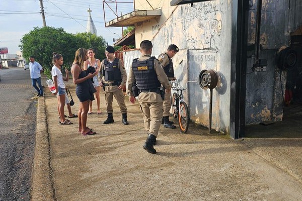 Suposta dívida de drogas teria motivado homicídio de jovem no bairro Caramuru; 4 pessoas foram indiciadas
