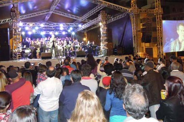 Prefeitura anuncia Fenapraça 2015 com 9 dias de festa em 3 quarteirões da Getúlio Vargas