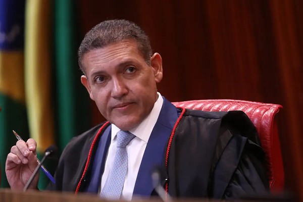TSE terá outra reunião com embaixadores para explicar urna eletrônica