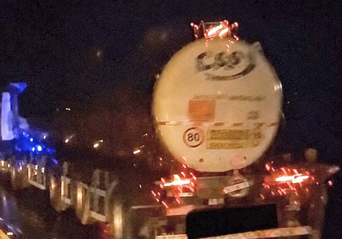 Três morrem em batida frontal entre carro e carreta-tanque na BR-365, entre Patrocínio e Monte Carmelo