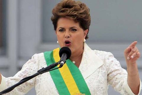 Com ajuda dos patenses, Dilma Rousseff é reeleita Presidente do Brasil