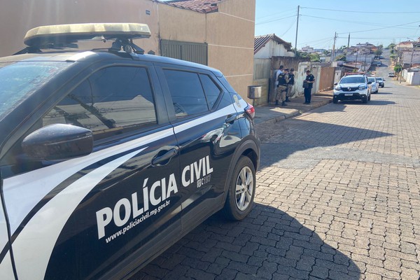 Homem monitorado por violência doméstica tenta tomar arma de policial e acaba baleado em Patos de Minas