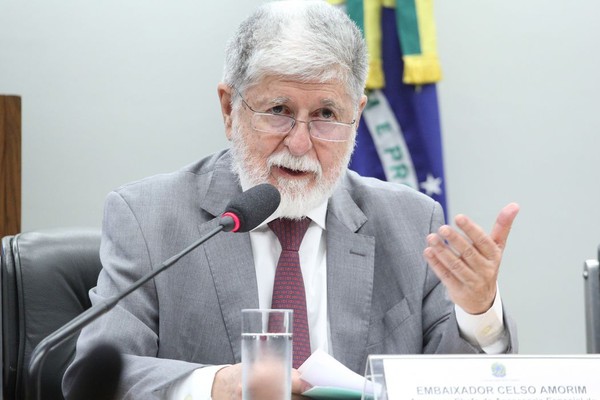 Pretexto para intervenção é inaceitável, diz Celso Amorim