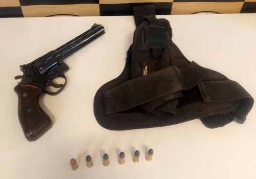 Polícia Militar é acionada para conter violência doméstica e prende homem armado em Patrocínio