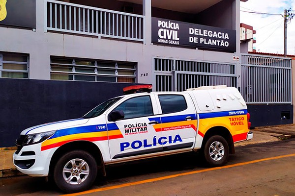 Polícia procura ladrões que arrombaram os três cofres de um supermercado no bairro Rosário