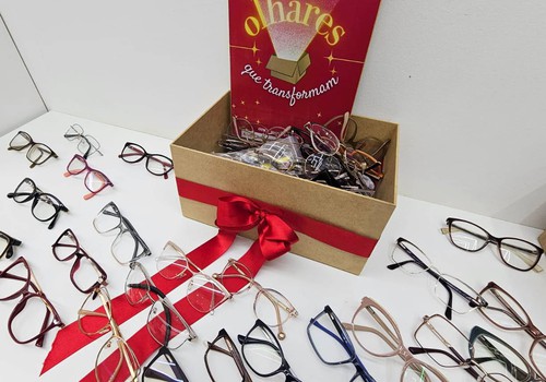 Campanha da Joana Barros Ótica transforma óculos usados em esperança para quem precisa