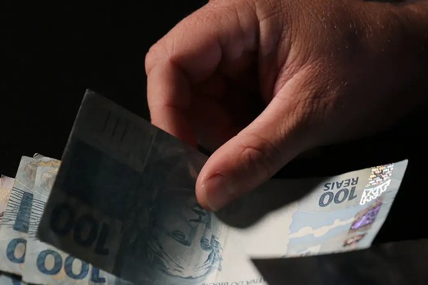 Lei do salário mínimo, que faz 90 anos, organizou relações de trabalho