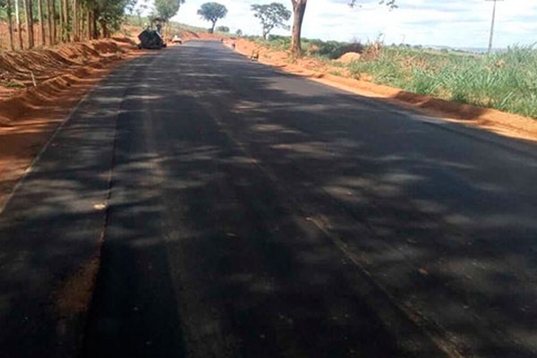 Pavimentação da Estrada da Serrinha finalmente é concluída após mais de 5 anos de obras