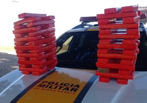 Homem é preso com 59 barras de maconha na MG-188 em Coromandel