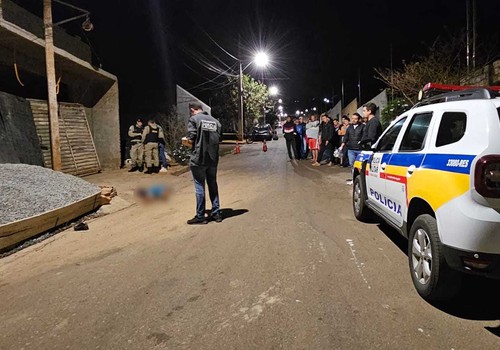 Homem é assassinado com tiros na face no bairro Jardim Esperança, em Patos de Minas