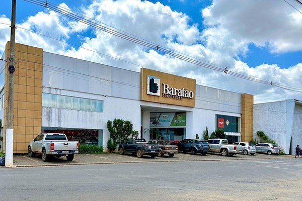 Baratão faz Promoção de Aniversário com 10% de desconto à vista ou 10 vezes sem juros