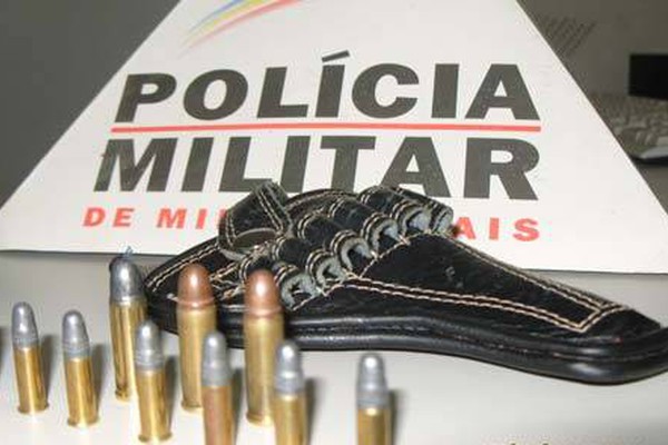 PM de Carmo do Paranaíba apreende droga e diversas munições