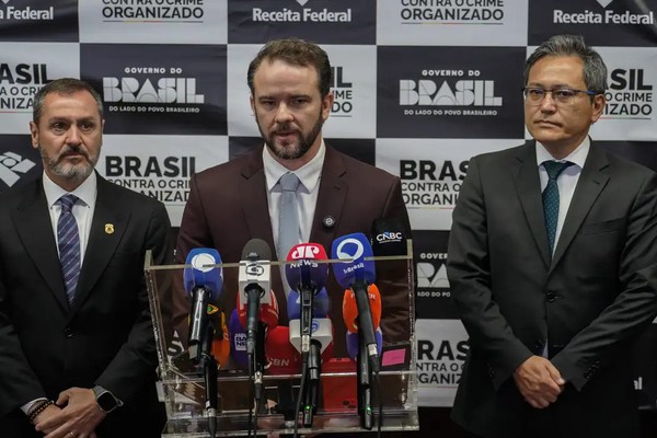 Brasil e EUA anunciam acordo de combate ao tráfico de armas e drogas