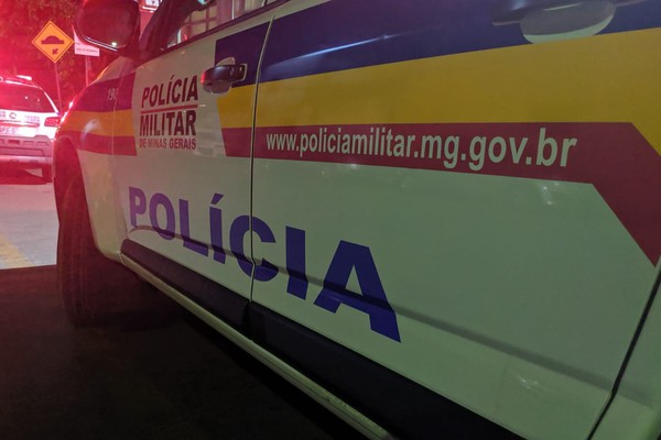 Jovem acaba preso em Patrocínio após agredir companheira e causar quebradeira