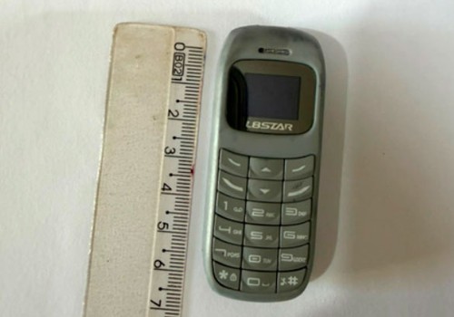Homem tenta entrar no Presídio de Patos de Minas com celular escondido na cavidade anal