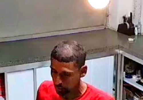 Bandido arromba cafeteria de lava-jato, toma refrigerante e vai embora com materiais; veja