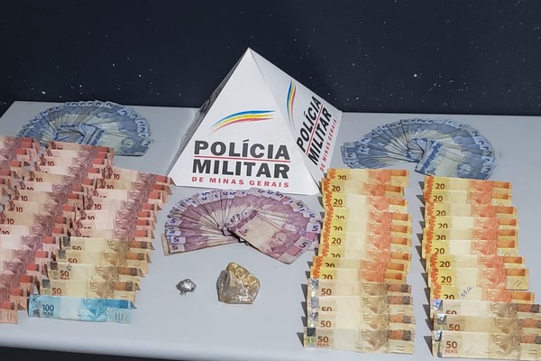 Polícia Militar encontra grande quantidade de crack e dinheiro e prende jovem de 18 anos