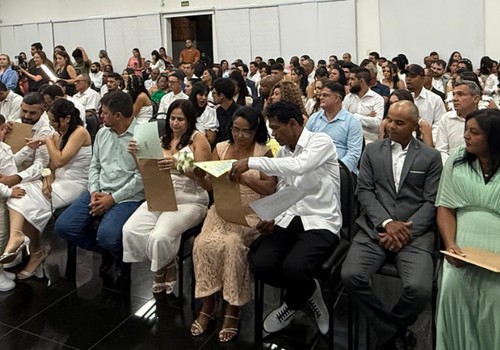 Fórum de Patos de Minas beneficia 74 casais em mutirão de conversão de união estável em casamento
