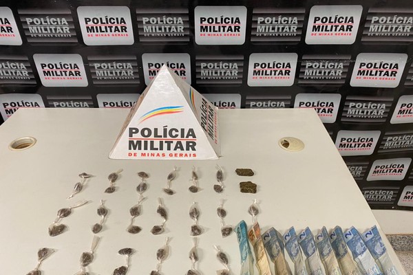 Durante patrulhamento, adolescentes são apreendidos com drogas e dinheiro em Patrocínio