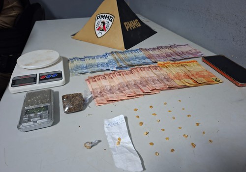 Tráfico de drogas em residência com recém-nascido termina com três pessoas presas em Patos de Minas