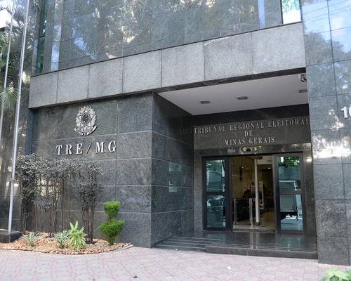 TRE-MG determina que Coronel Azevedo retire das redes postagem que sugere que ele disparou em pesquisa eleitoral
