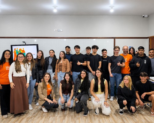 Juventude Cooperativista leva conhecimento e protagonismo aos jovens