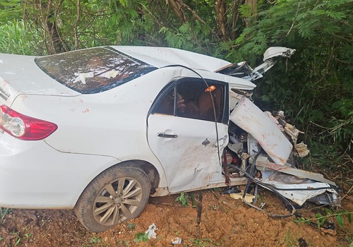 Semirreboque se solta de carreta e causa grave acidente com três feridos na BR 251