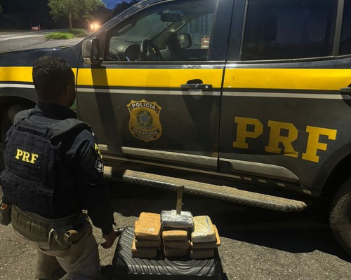 Garota que saiu de Manaus com destino a Belo Horizonte é presa na BR-365 com carregamento de Skunk