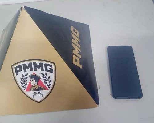 Homem furta celular em padaria e acaba preso com aparelho escondido dentro de colchão em Patos de Minas